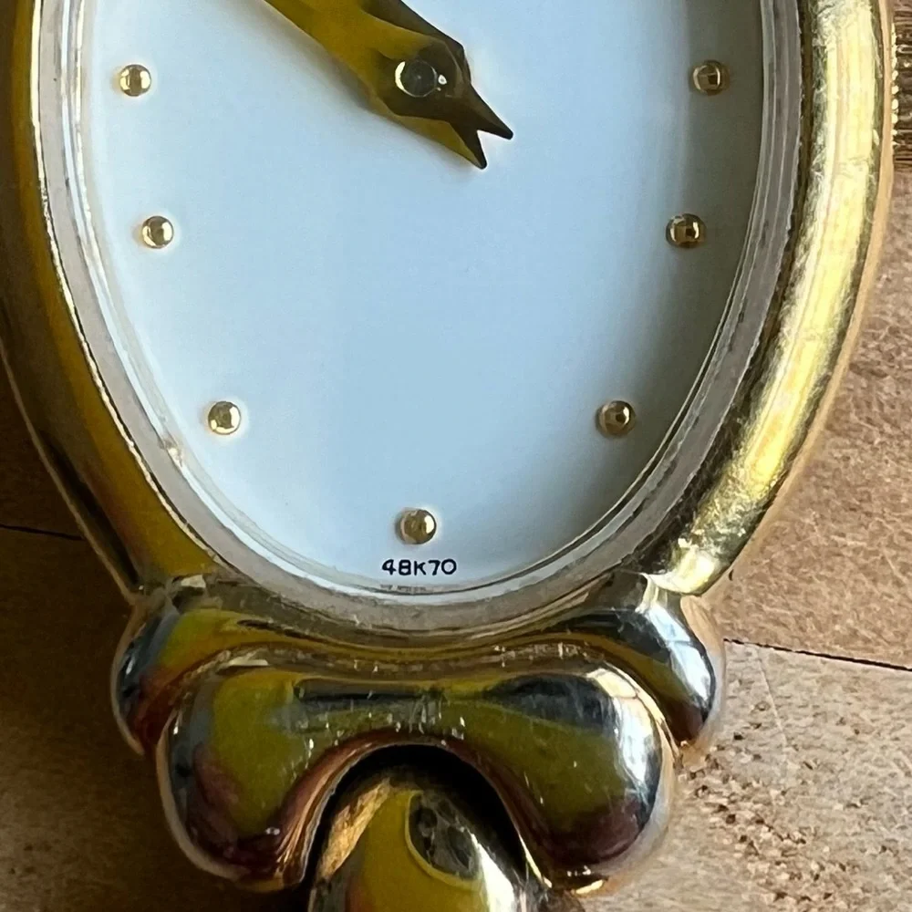 Caravelle by Bulova ladies oval gold tone dress watch NEW BATTERY